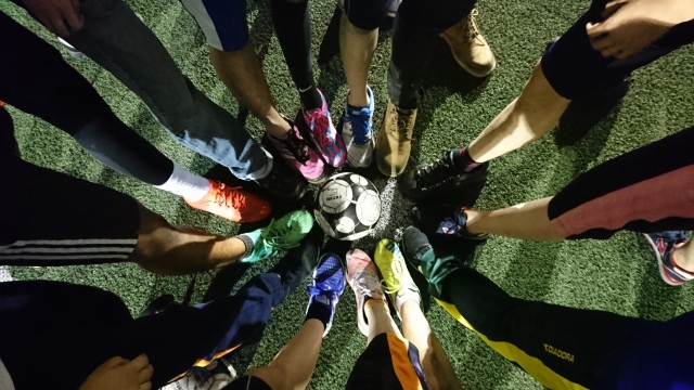 futsal-ball-and-legs